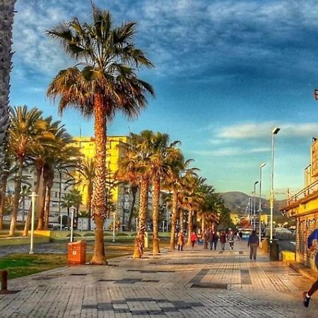 מאלגה Playa Huelin Beach מראה חיצוני תמונה